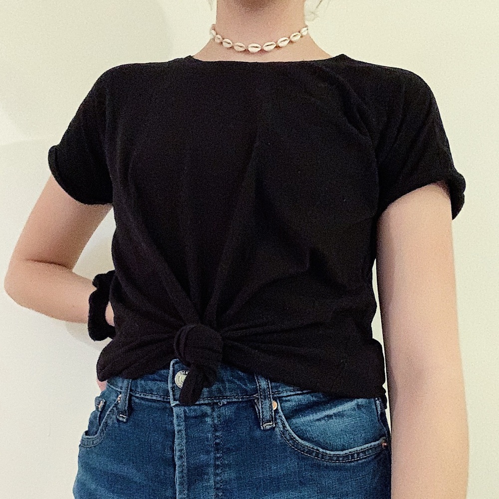 Black t-shirt